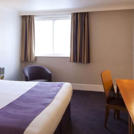 Premier Inn Glasgow East Kilbride - Peel Park Zewnętrze zdjęcie