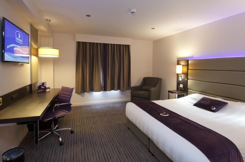 Premier Inn Glasgow East Kilbride - Peel Park Zewnętrze zdjęcie