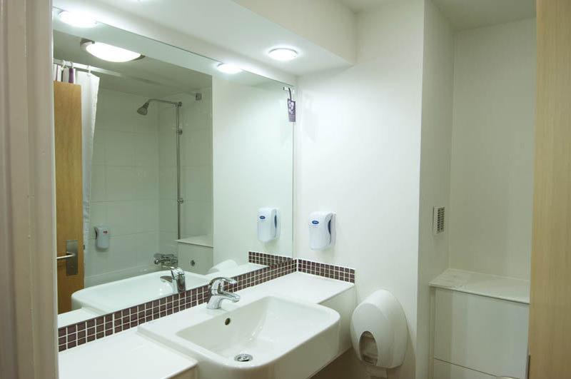 Premier Inn Glasgow East Kilbride - Peel Park Zewnętrze zdjęcie